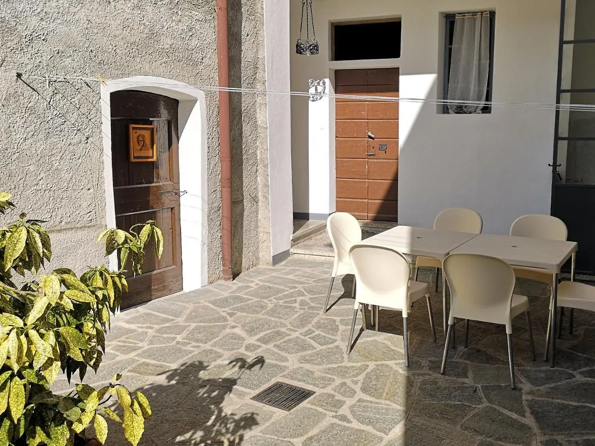 Сasa de vacaciones Villa La Casa Delle Zie Menaggio Italia